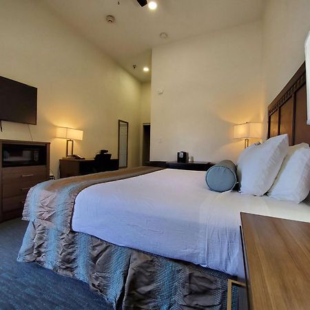 Best Western Plus Main Street Inn Brawley Экстерьер фото