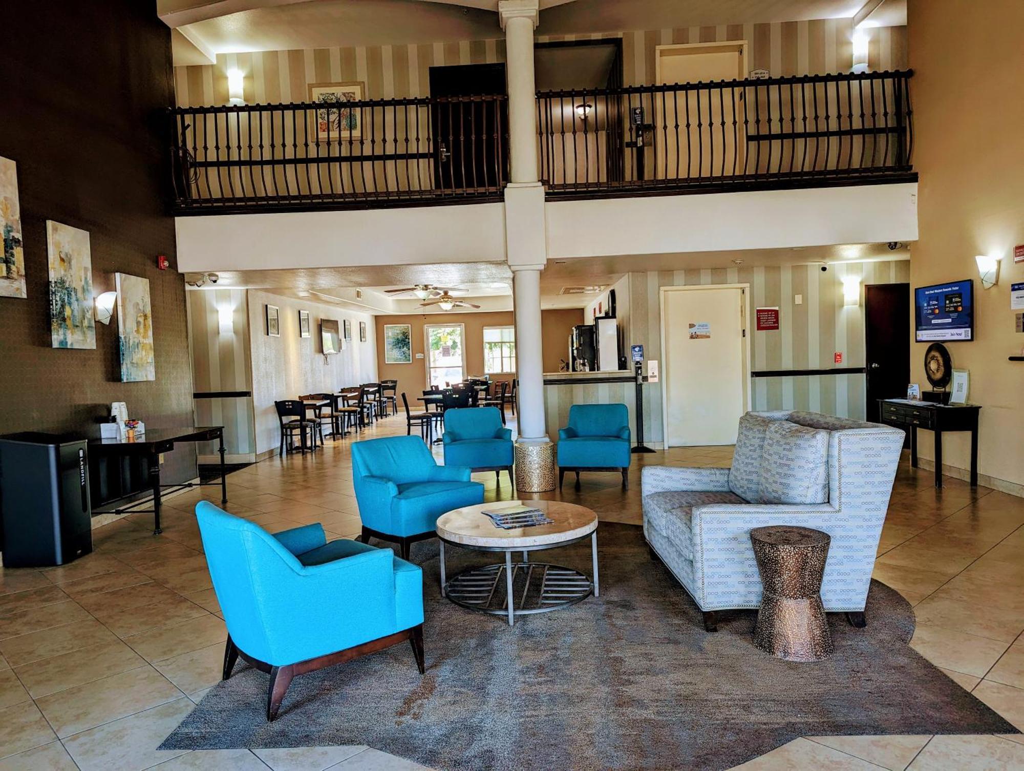 Best Western Plus Main Street Inn Brawley Экстерьер фото