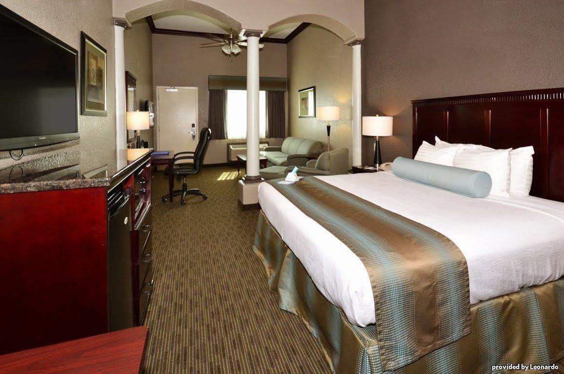 Best Western Plus Main Street Inn Brawley Номер фото