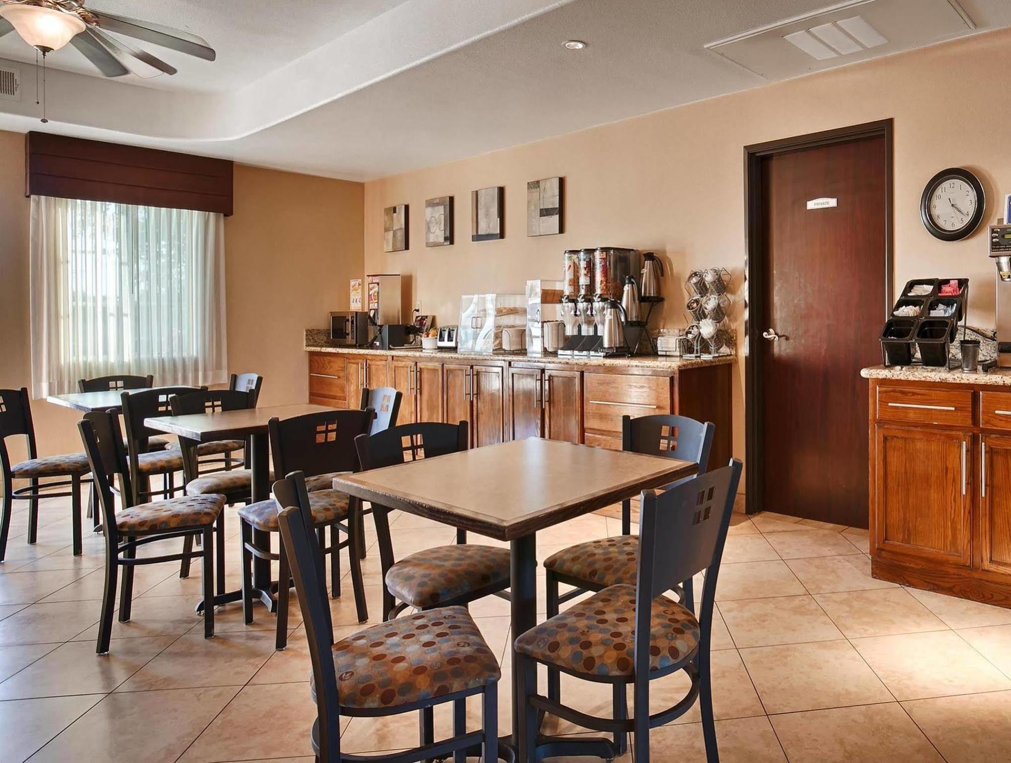Best Western Plus Main Street Inn Brawley Экстерьер фото