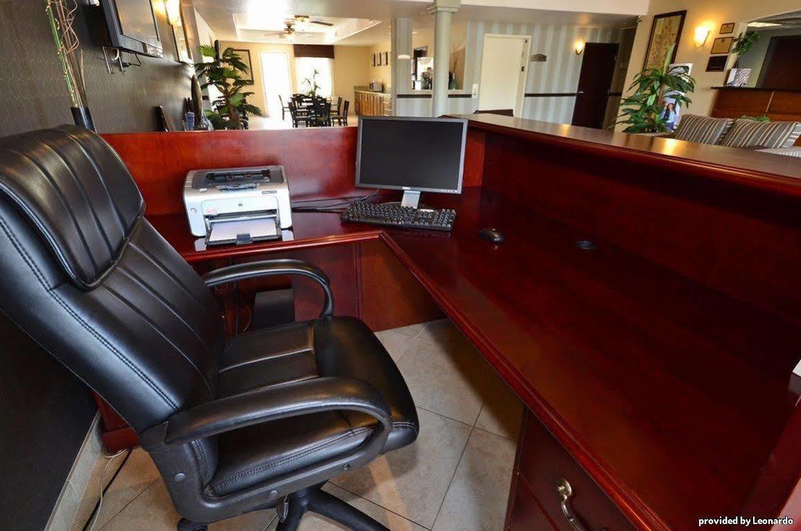 Best Western Plus Main Street Inn Brawley Экстерьер фото