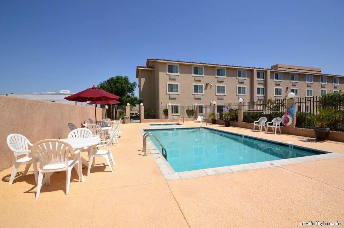 Best Western Plus Main Street Inn Brawley Экстерьер фото